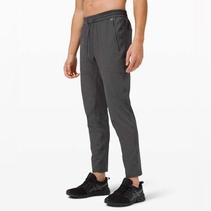 Lululemon Men’s License To Train Jogger Abrasion Resistant Size XL Graphite Grey